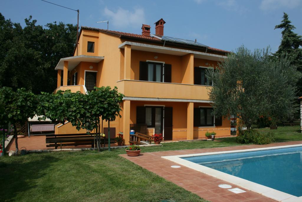 Sossa Apartments Umag Exteriör bild