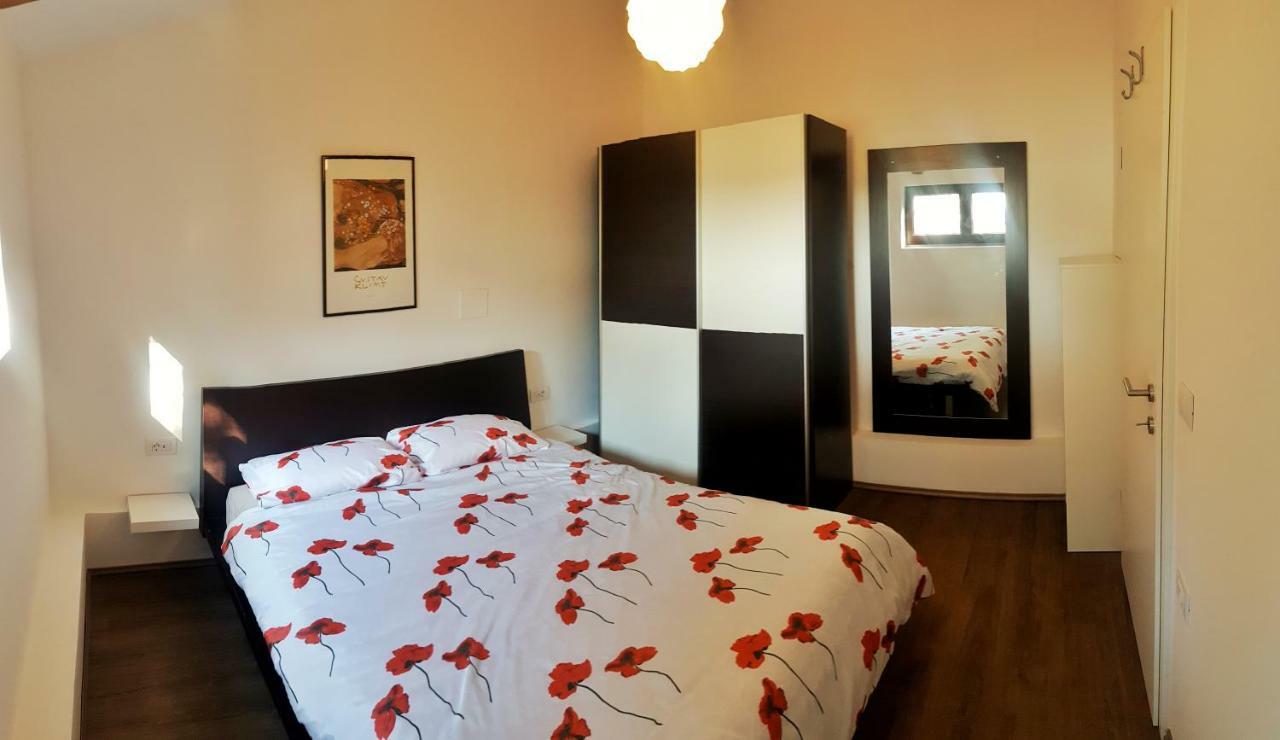 Sossa Apartments Umag Exteriör bild